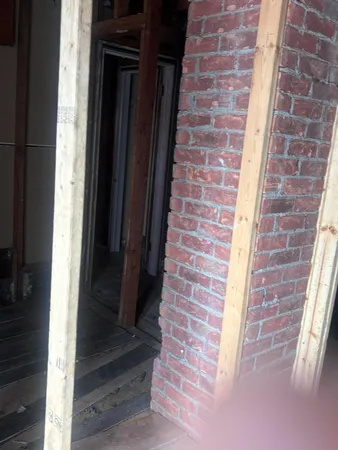 $22,500 | 20020 Hickory Street, Detroit, MI 48205