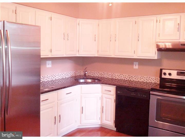 574 South Dove Road Yardley, PA 19067 - Photo 3 of 7 Gallery Image 3