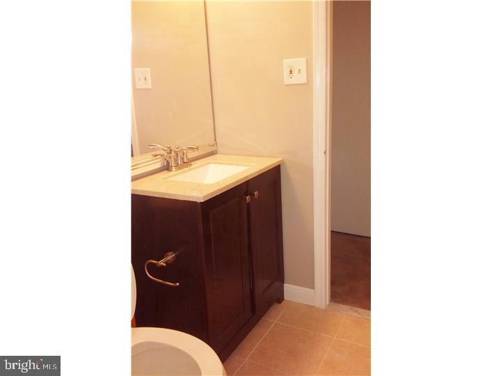 574 South Dove Road Yardley, PA 19067 - Photo 5 of 7 Gallery Image 5