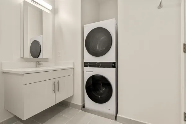 $4,250 | 1151 Walnut Street, Unit 405, Newton, MA 02461