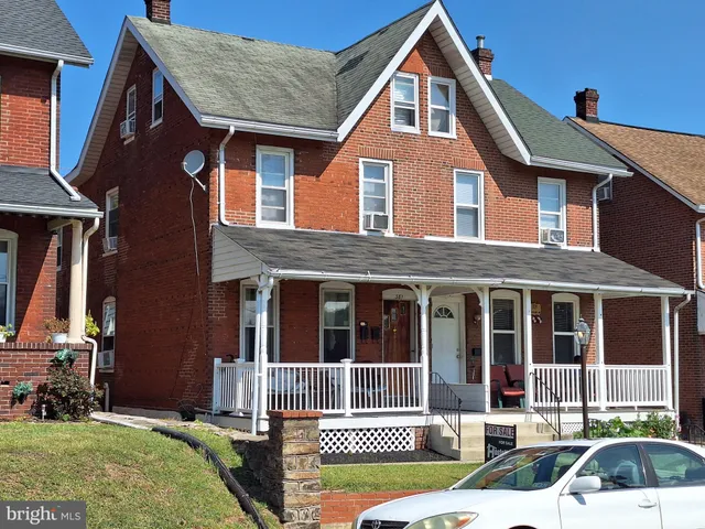 $274,500 | 381 Charles Street, Coatesville, PA 19320