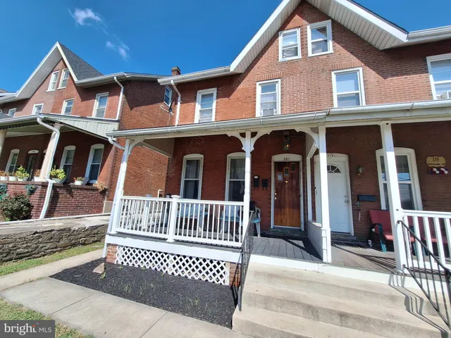 $274,500 | 381 Charles Street, Coatesville, PA 19320