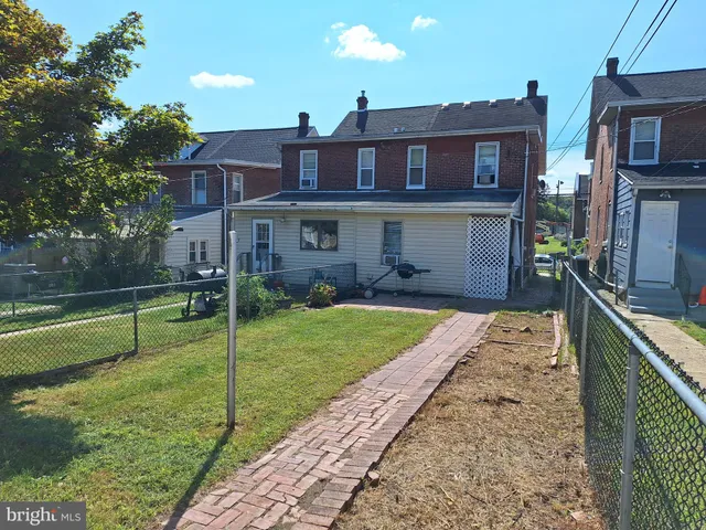 $274,500 | 381 Charles Street, Coatesville, PA 19320