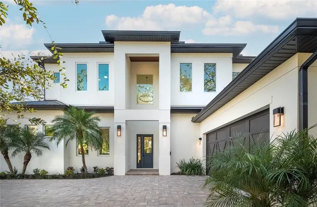 $2,140,000 | 2420 Floyd Street, Sarasota, FL 34239