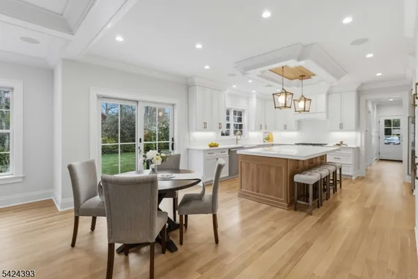 $3,495,000 | 2 Whitman Drive, Chatham, NJ 07928