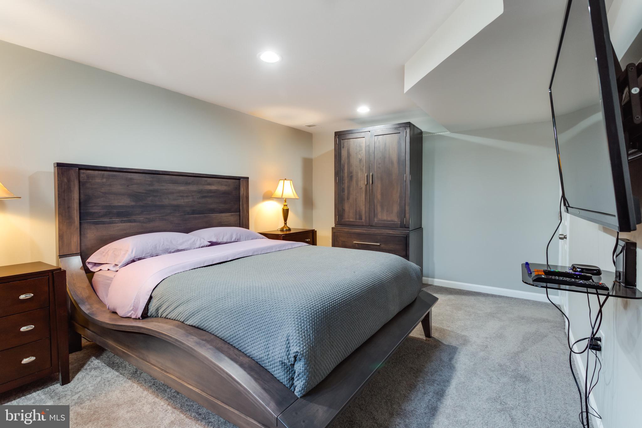 6830 Lois Drive Springfield, VA 22150 - Photo 33 of 57