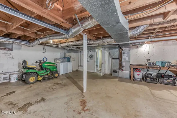 $279,900 | 389 Jenkins Hollow Road, Elizabethton, TN 37643