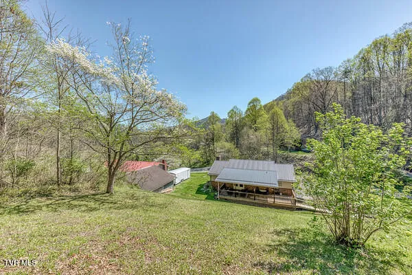 $279,900 | 389 Jenkins Hollow Road, Elizabethton, TN 37643