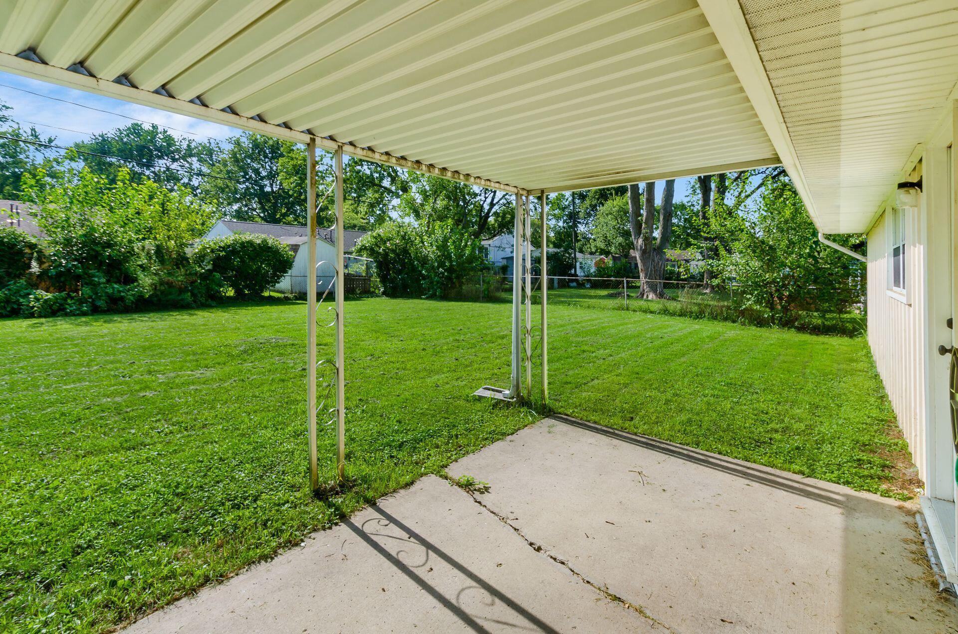 282 Lincolnshire Road Gahanna, OH 43230 - Photo 30 of 42 032_51077_D Licolnshire Rd009