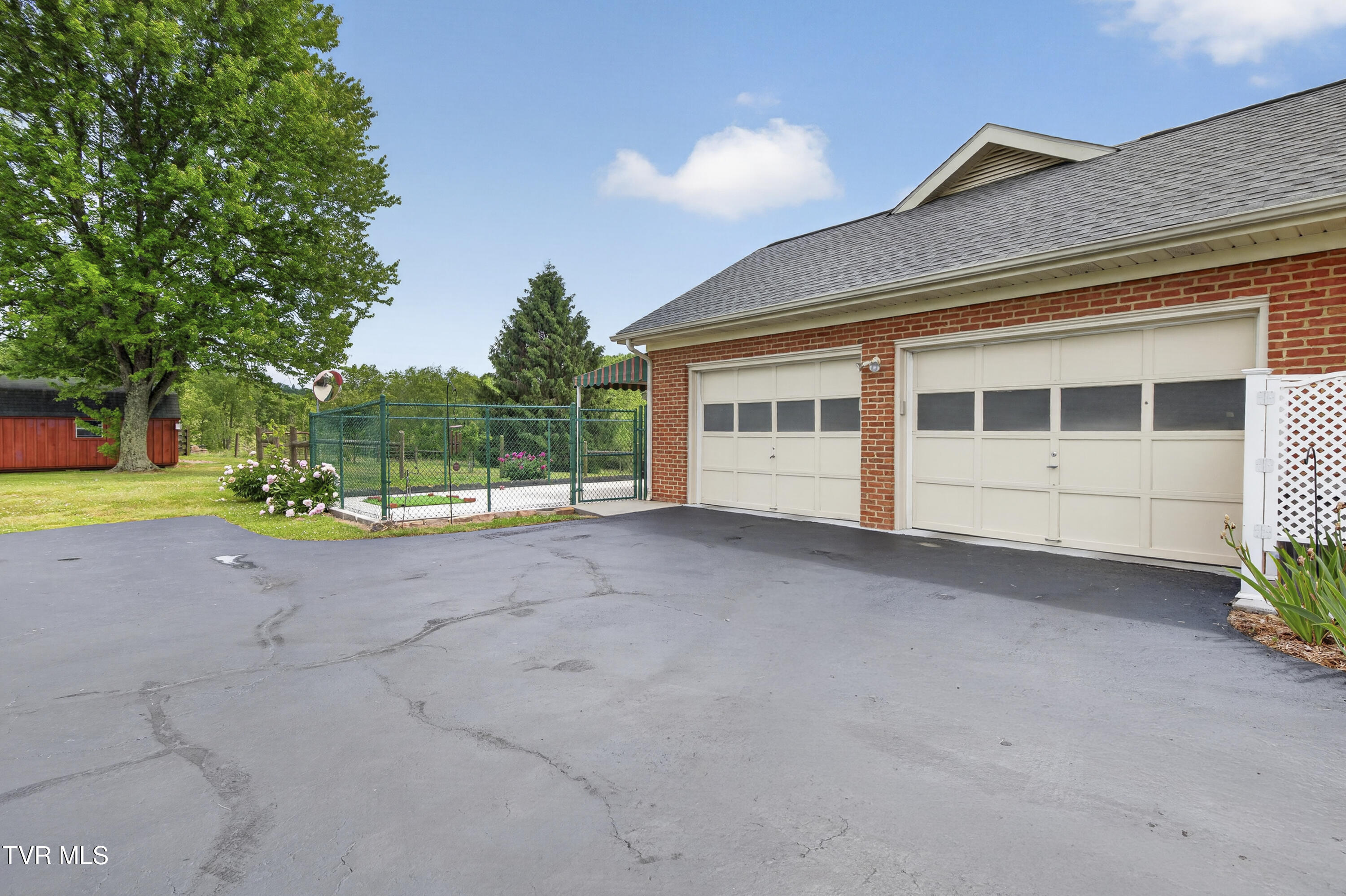 18158 Old Jonesboro Road Abingdon, VA 24211 - Photo 4 of 27 18158-Old-Jonesboro-Rd-Abingdon-VA Matt-