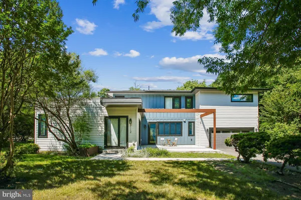 $7,200 | 3112 North Rosser Street, Alexandria, VA 22311