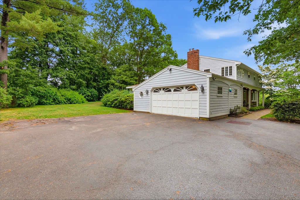 11 Pickman Road Beverly, MA 01915 - Photo 27 of 40