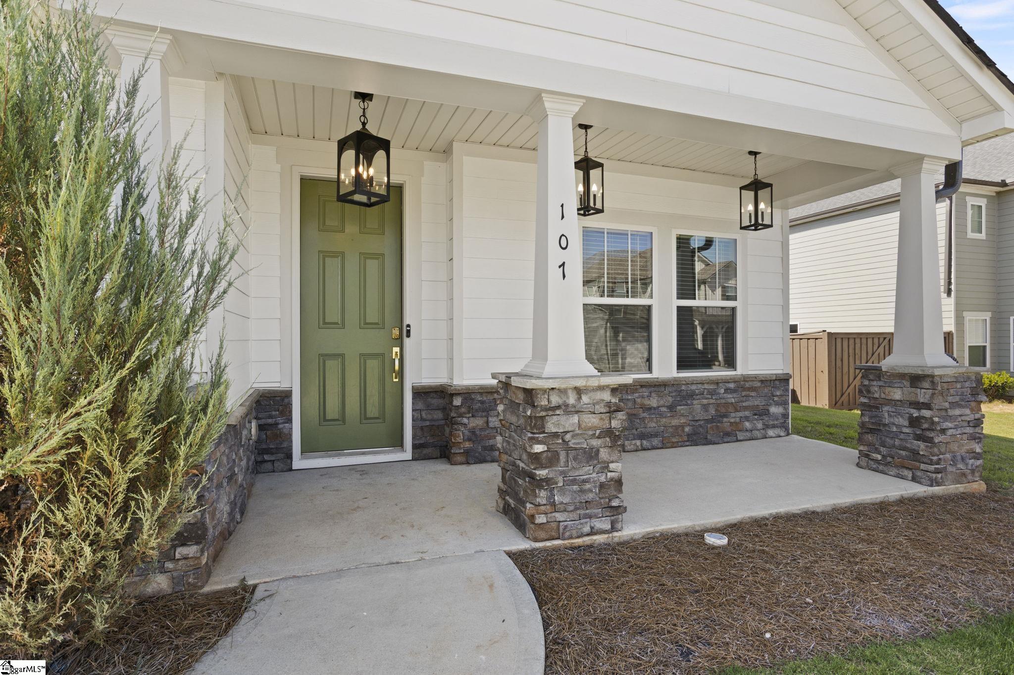 107 Terrapin Cross Way Simpsonville, SC 29680 - Photo 3 of 33