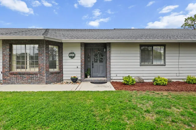 $455,000 | 21380 Wilcox Road, Red Bluff, CA 96080