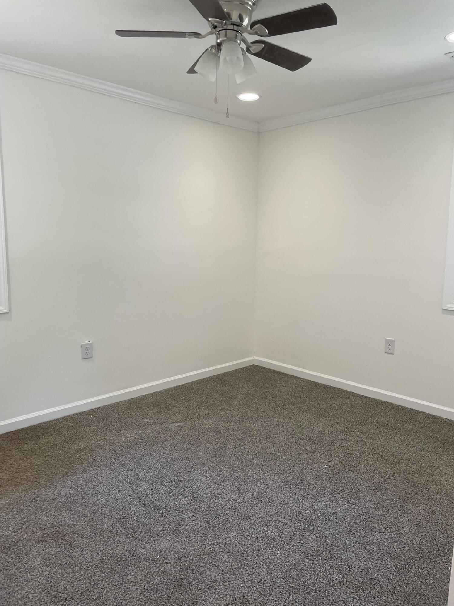 1090 Boulevard Road Sumter, SC 29153 - Photo 9 of 27