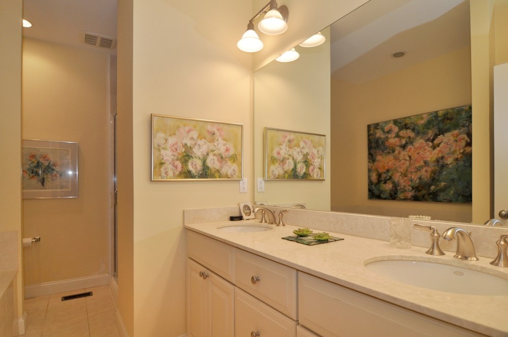 281 Village Road Tiverton, RI 02878 - Photo 21 of 25 Gallery Image 21