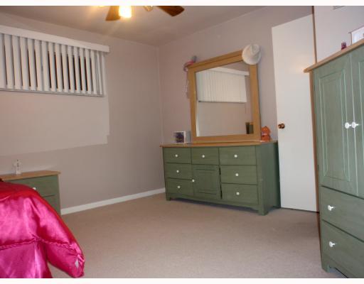 2900 Mt Troy Road Pittsburgh, PA 15212 - Photo 11 of 18 1st Floor Plan. Freshly painted second bedroom with neutral colors and carpet. Two windows let the natural light into this room. Original hardwood under carpet.