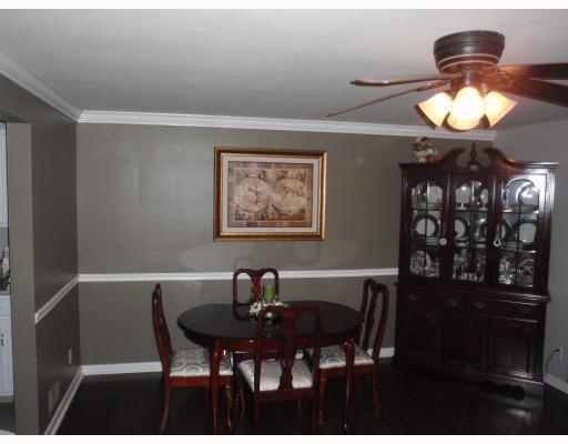 2900 Mt Troy Road Pittsburgh, PA 15212 - Photo 4 of 18 Dining Room. The dining room combo is a nice floor plan for entertaining guests.