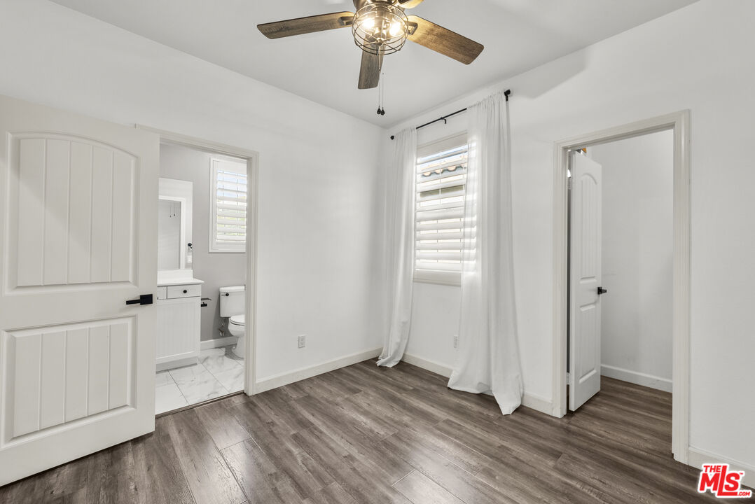 22157 Barrington Way Saugus, CA 91350 - Photo 28 of 48