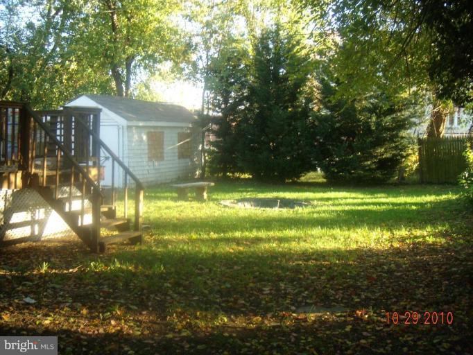 3715 West Cold Spring Lane Baltimore, MD 21215 - Photo 6 of 16 Great yard!