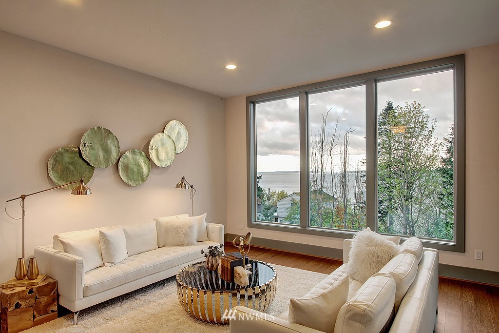 4724 West Ruffner Street Seattle, WA 98199 - Photo 5 of 25 Gallery Image 5