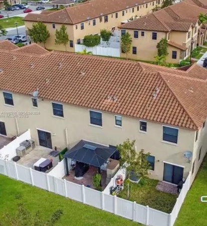 $3,000 | 8952 West 35th Lane, Hialeah, FL 33018