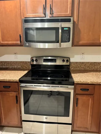 $3,000 | 8952 West 35th Lane, Hialeah, FL 33018