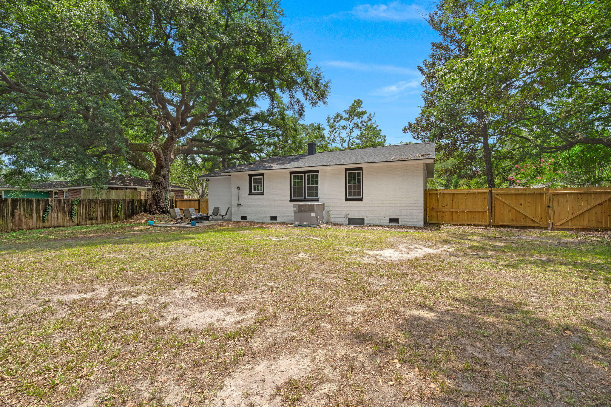 2632 Ridgewood Avenue Charleston, SC 29414 - Photo 20 of 23 19