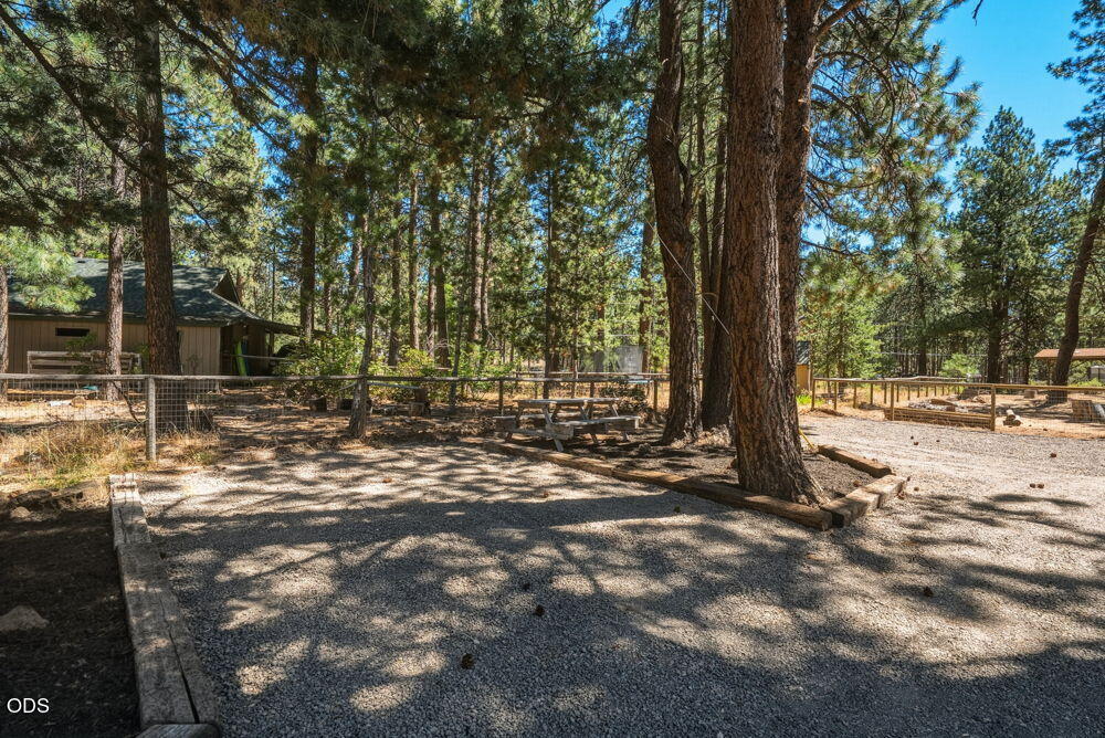 60282 Cree Circle Bend, OR 97702 - Photo 10 of 102