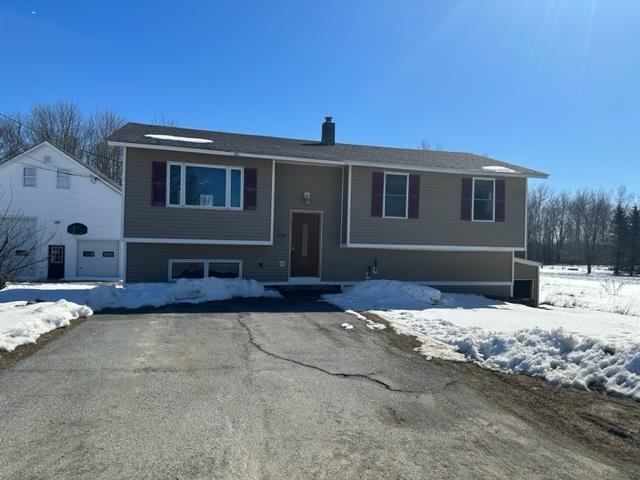 129 Middle Road Swanton, VT 05488 - Photo 1 of 40 Gallery Image 1