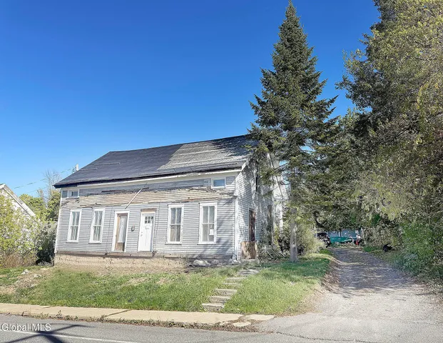 $59,999 | 56 Lake George Avenue, Ticonderoga, NY 12883