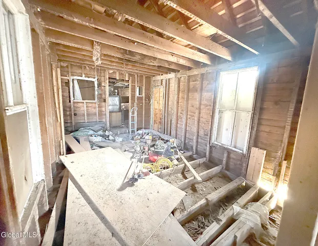 $59,999 | 56 Lake George Avenue, Ticonderoga, NY 12883