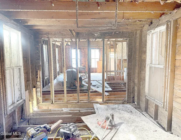 $59,999 | 56 Lake George Avenue, Ticonderoga, NY 12883