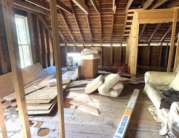 $59,999 | 56 Lake George Avenue, Ticonderoga, NY 12883