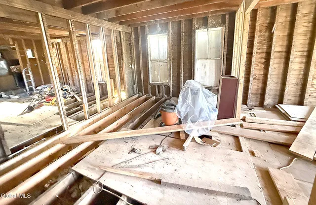 $59,999 | 56 Lake George Avenue, Ticonderoga, NY 12883