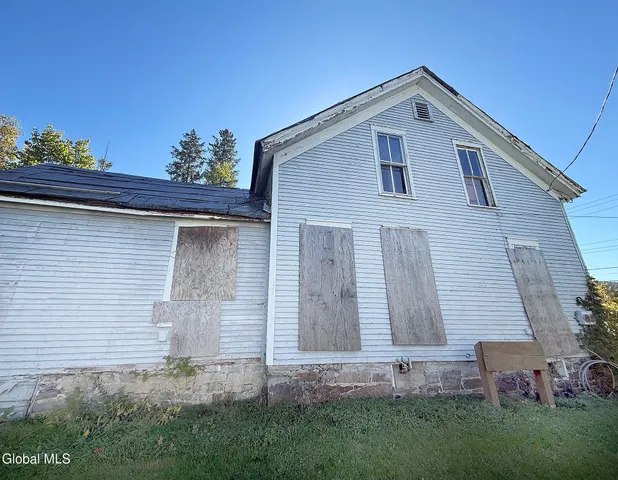 $59,999 | 56 Lake George Avenue, Ticonderoga, NY 12883