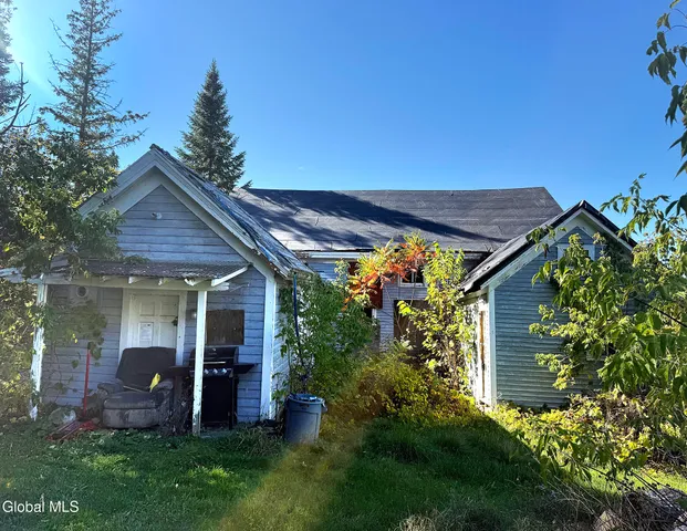 $59,999 | 56 Lake George Avenue, Ticonderoga, NY 12883