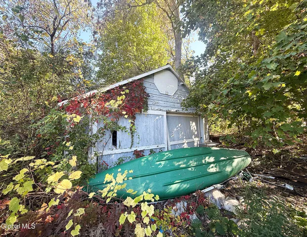 $59,999 | 56 Lake George Avenue, Ticonderoga, NY 12883