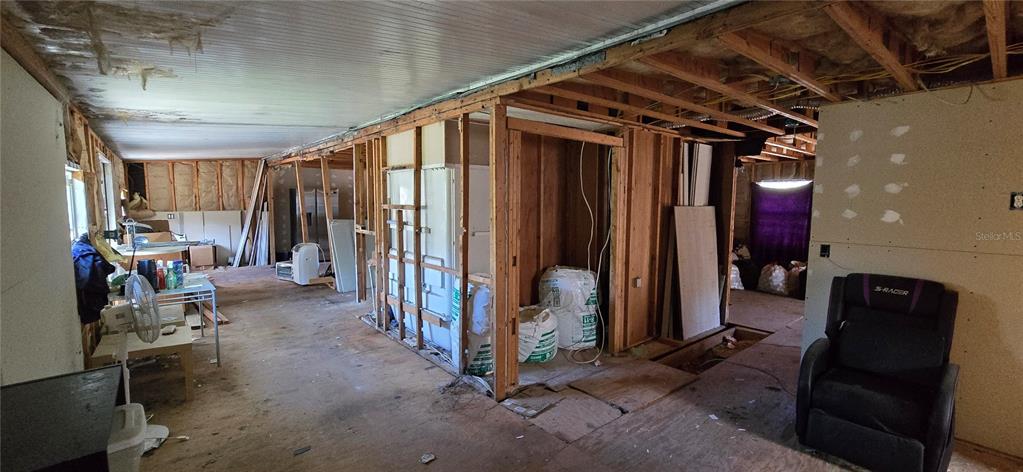 8641 Oliver Road Zephyrhills, FL 33540 - Photo 3 of 5