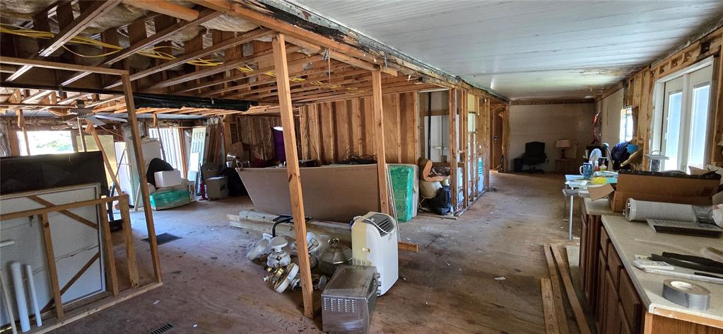 8641 Oliver Road Zephyrhills, FL 33540 - Photo 4 of 5