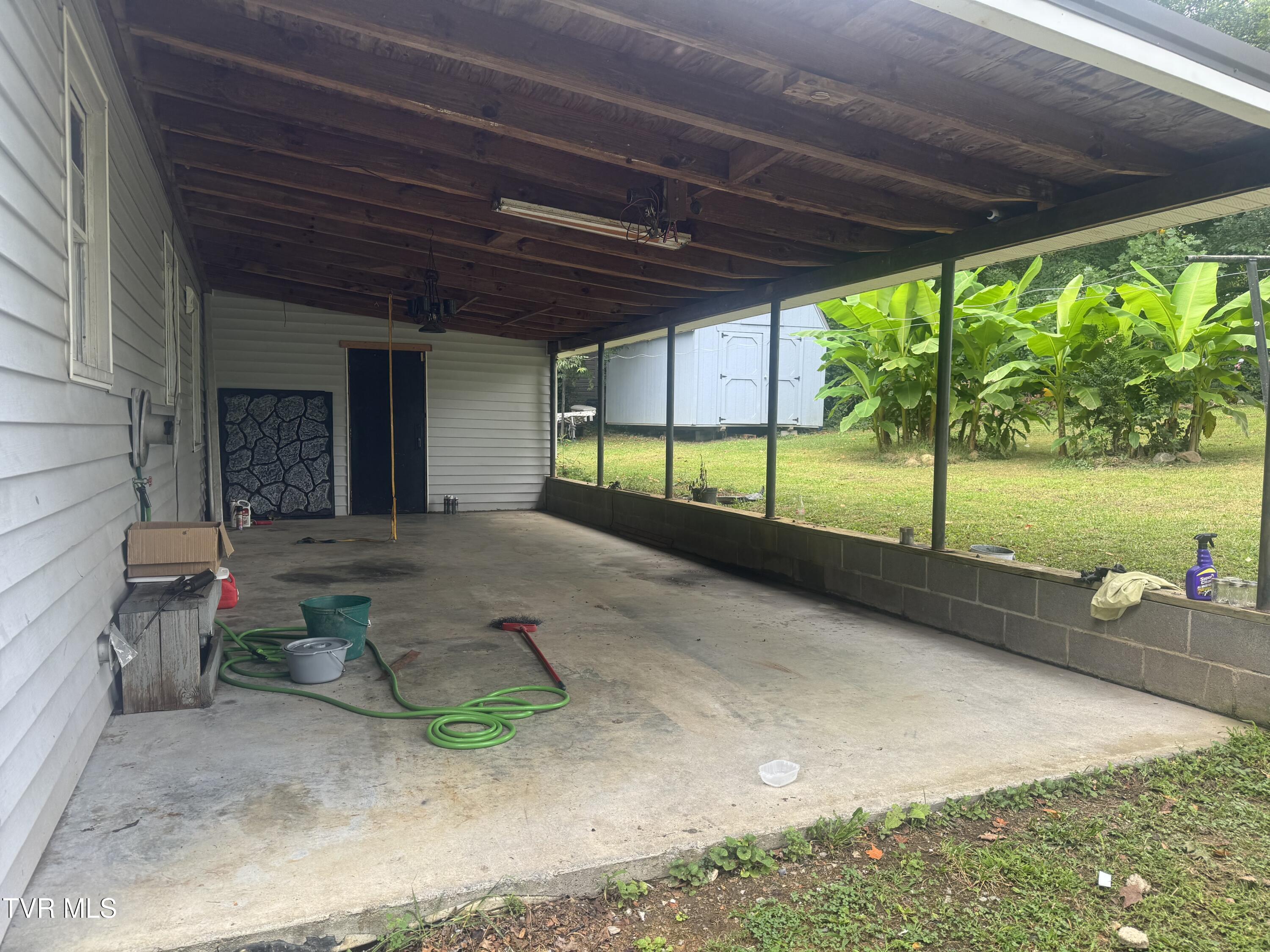 604 Trudy Street Elizabethton, TN 37643 - Photo 7 of 19 IMG_7951