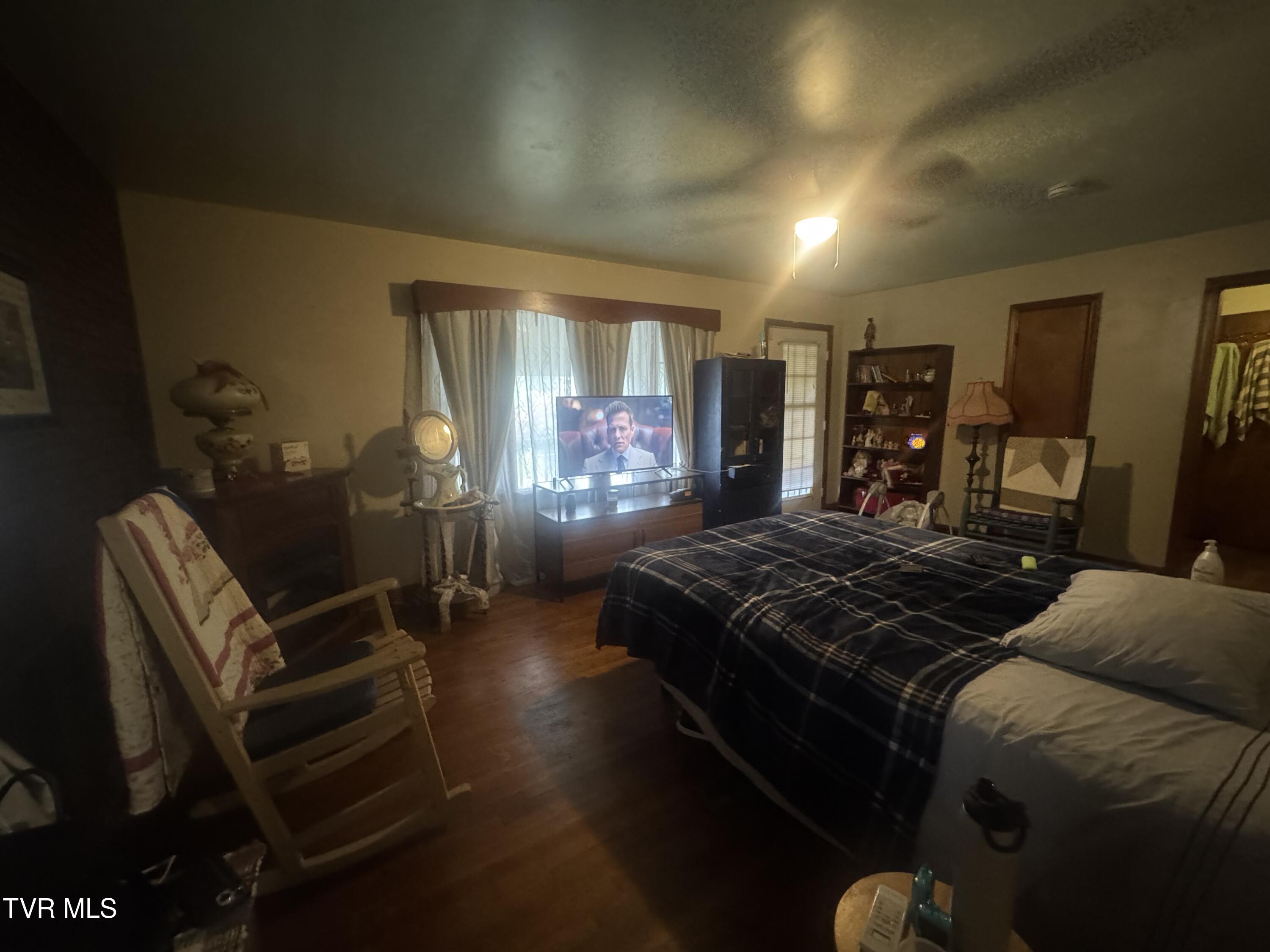 604 Trudy Street Elizabethton, TN 37643 - Photo 8 of 19 IMG_7949