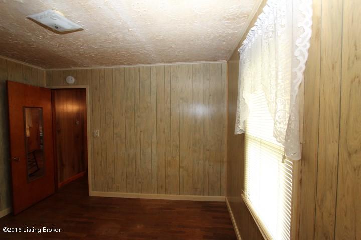 1041 Salt River Road Lawrenceburg, KY 40342 - Photo 24 of 62 Bedroom 1 (2)