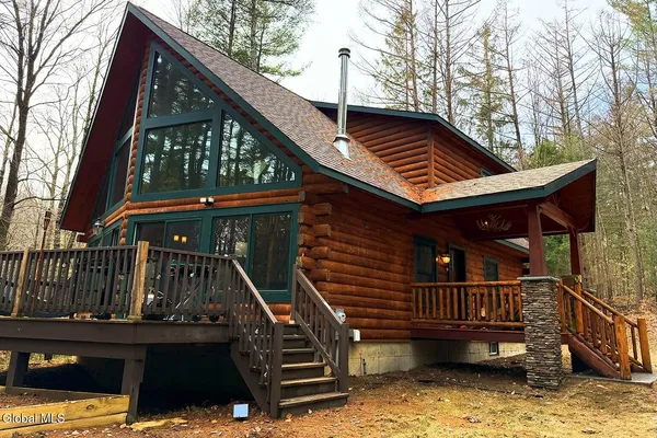 $739,900 | 112 Ballou Road, Greenfield, NY 12859