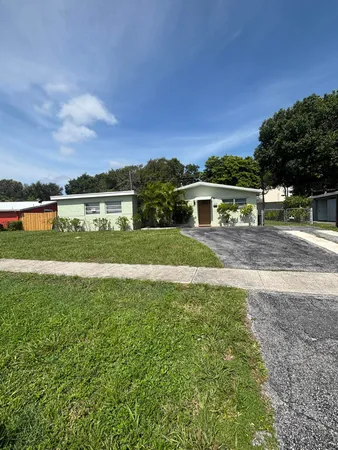 $3,200 | 9109 Bamboo Drive, Palm Beach Gardens, FL 33410