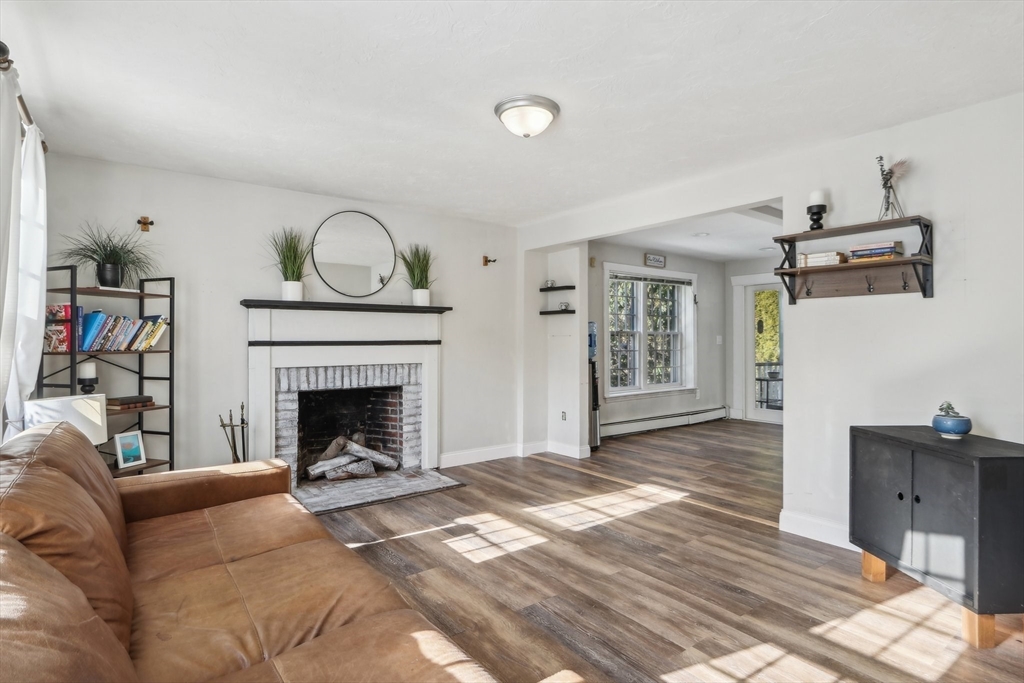22 Fox Run Road Medway, MA 02053 - Photo 11 of 38 Gallery Image 11