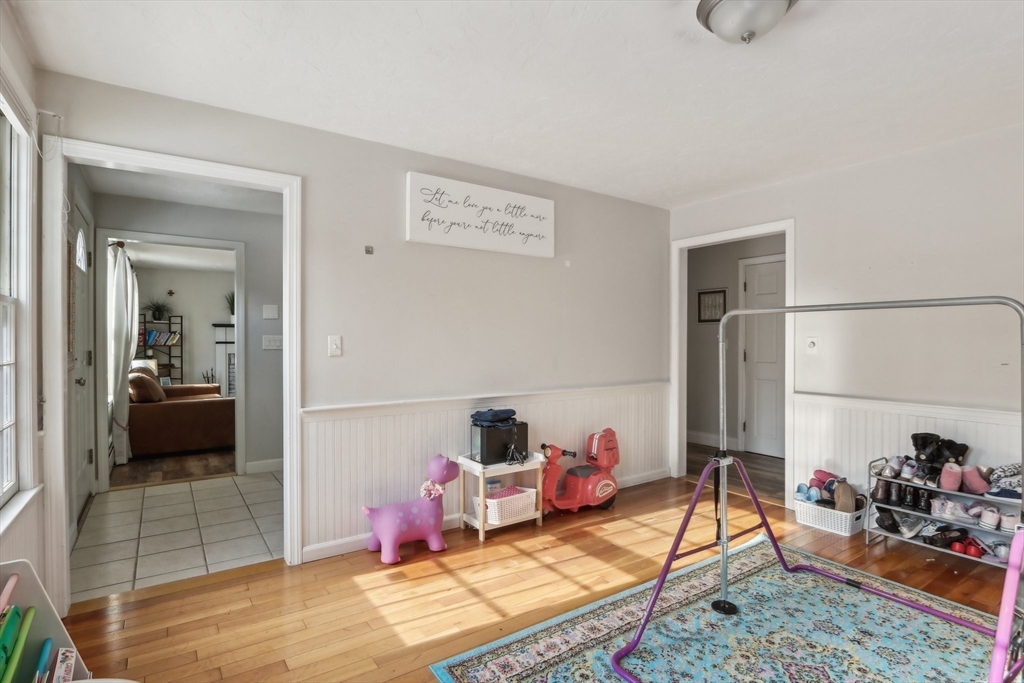 22 Fox Run Road Medway, MA 02053 - Photo 12 of 38 Gallery Image 12