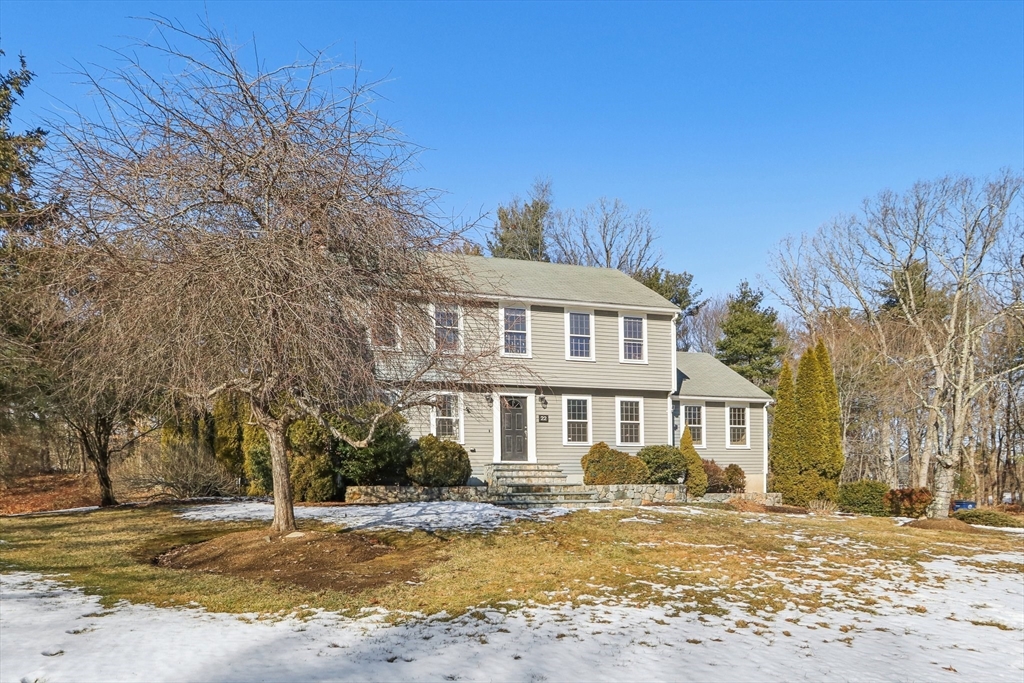 22 Fox Run Road Medway, MA 02053 - Photo 2 of 38 Gallery Image 2