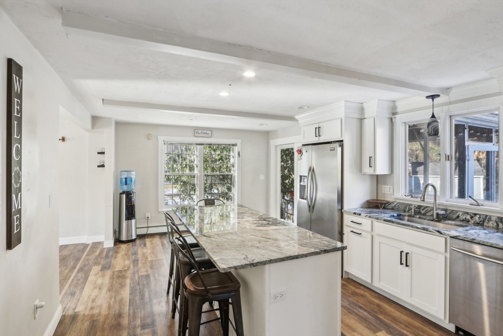 22 Fox Run Road Medway, MA 02053 - Photo 9 of 38 Gallery Image 9