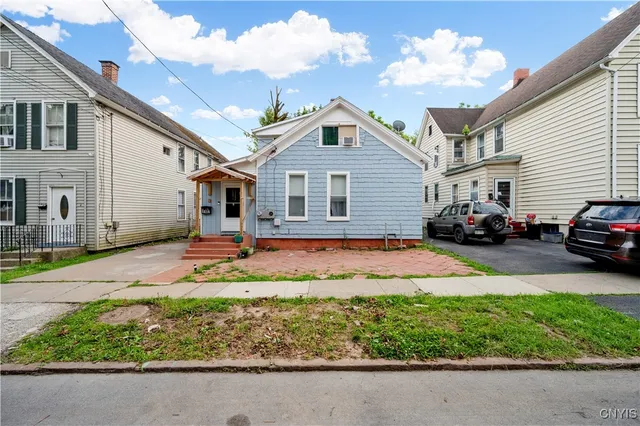 $134,900 | 1107 Warren Street, Utica, NY 13502